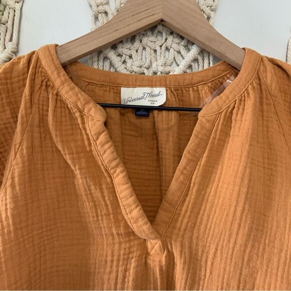 UNIVERSAL THREAD Gauzy Flutter Sleeve 100% Cotton V Neck Top Gold Orange XS - Picture 3 of 7